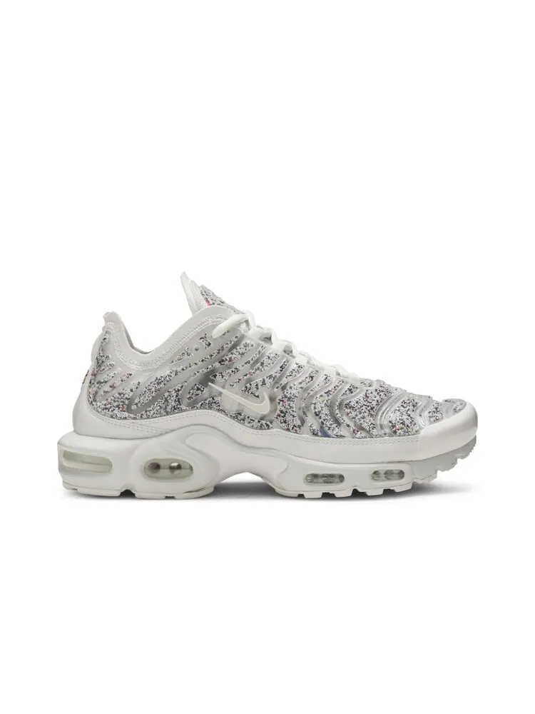 Кроссовки Nike Wmns Air Max Plus — изображение 1 из 4, белый