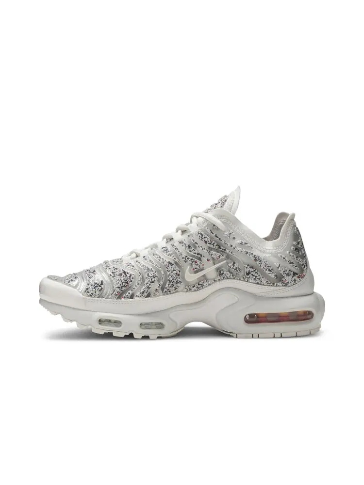 Кроссовки Nike Wmns Air Max Plus — изображение 3 из 4, белый