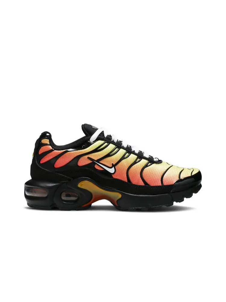 Кроссовки Nike Air Max Plus GS 'Black Habanero Red' — изображение 2 из 9