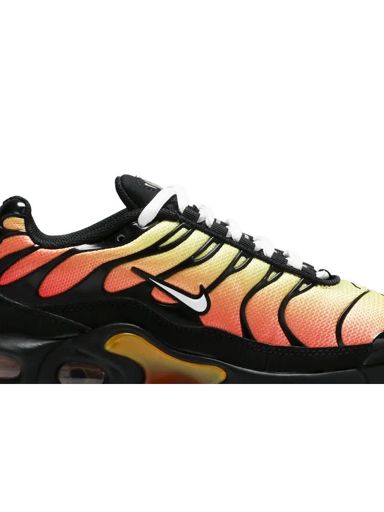 Кроссовки Nike Air Max Plus GS 'Black Habanero Red' — изображение 3 из 9