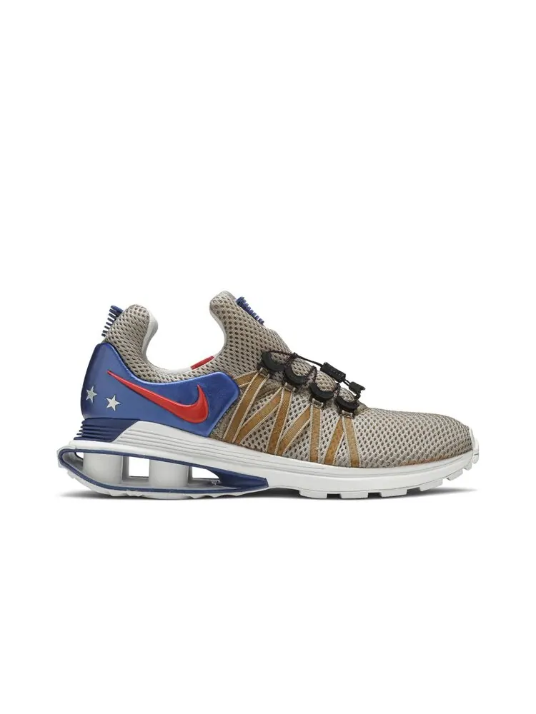 Кроссовки Nike Shox Gravity 'Metallic Gold' — изображение 1 из 4, золото