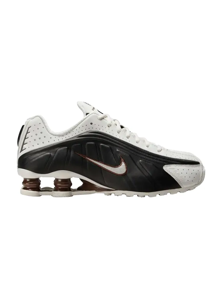 Кроссовки Nike Wmns Shox R4 'Sail Fauna Brown' — изображение 1 из 1, черный/коричневый
