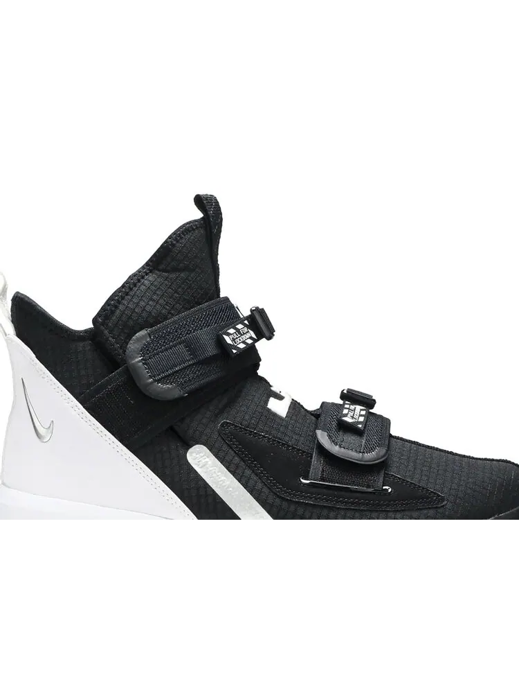 Кроссовки Nike LeBron Soldier 13 'Chrome' — изображение 2 из 4, черный
