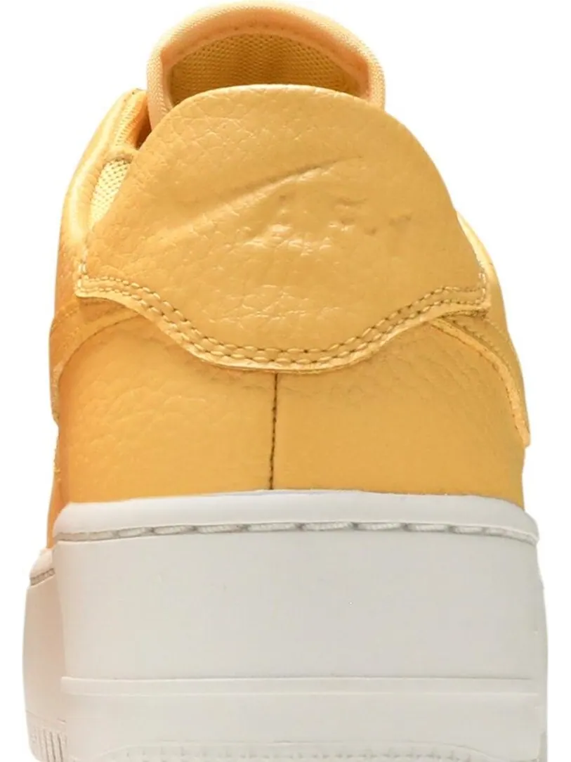 Кроссовки Nike Wmns Air Force 1 Sage Low 'Topaz Gold' — изображение 7 из 8, золото