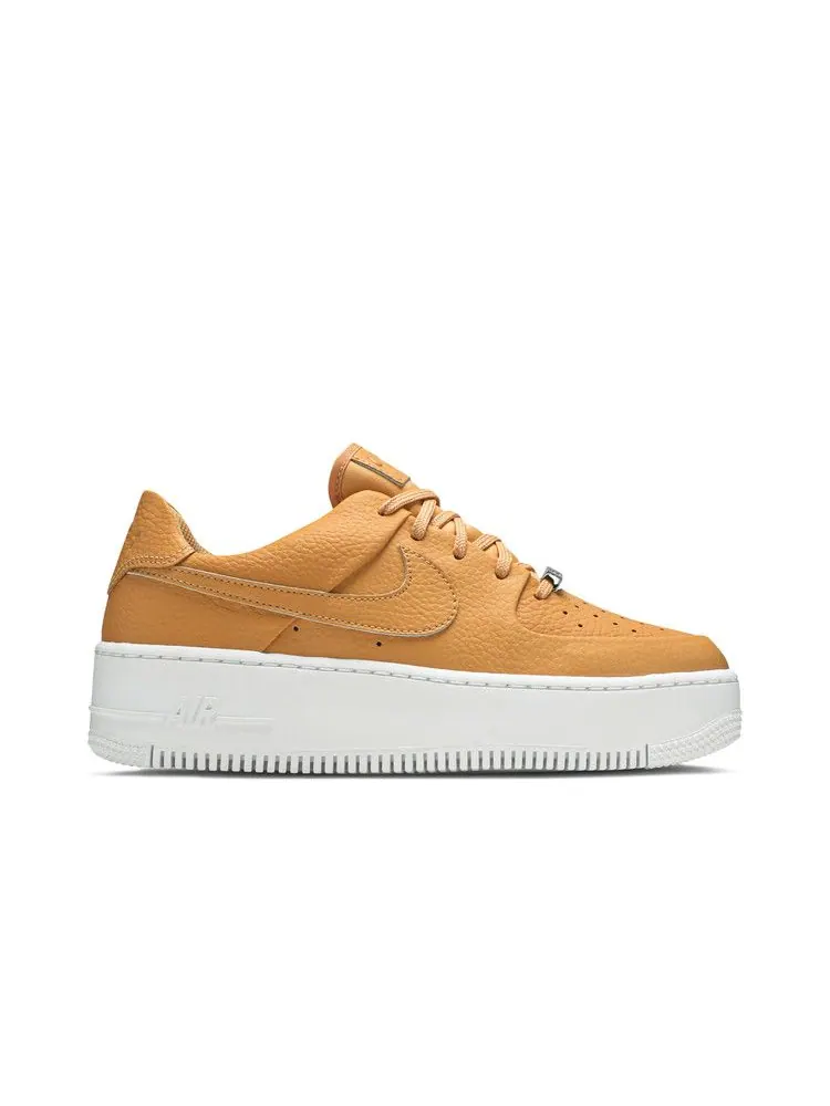 Кроссовки Nike Wmns Air Force 1 Sage Low 'Copper Moon' — изображение 2 из 9, белый