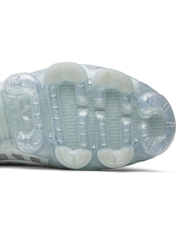 Кроссовки Nike Air VaporMax 2019 'Barely Grey' — изображение 5 из 8, серый