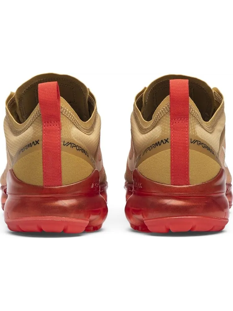 Кроссовки Nike Air VaporMax 2019 'Crimson Gold' — изображение 6 из 8, золото