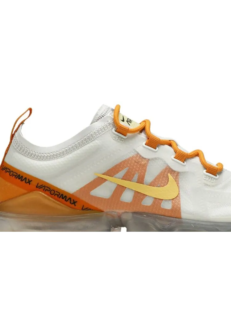 Кроссовки Nike Wmns Air VaporMax 2019 'White Orange' — изображение 2 из 4, оранжевый