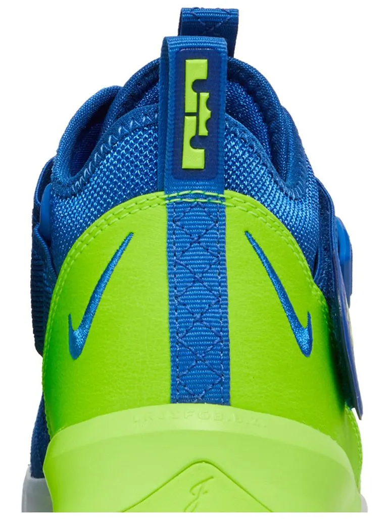 Кроссовки Nike LeBron Soldier 13 GS 'Game Royal Volt' — изображение 7 из 8, синий