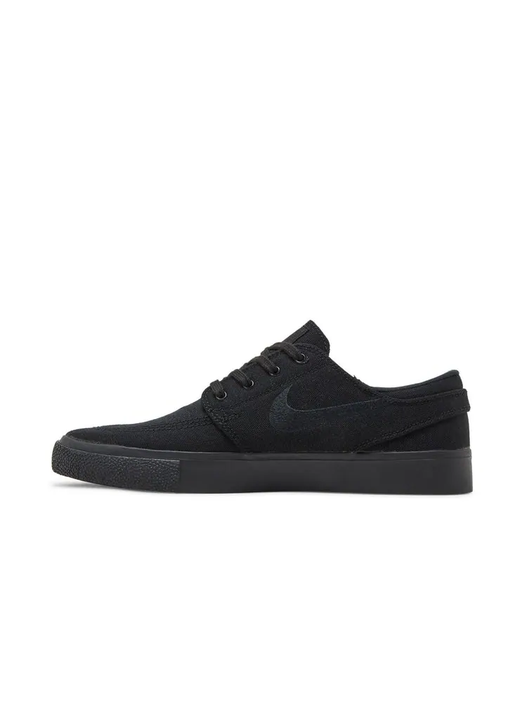 Кроссовки Zoom Stefan Janoski Canvas RM SB 'Triple Black' — изображение 3 из 8, черный