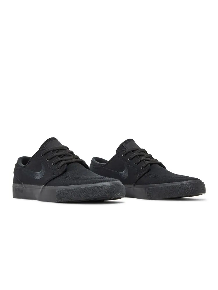 Кроссовки Zoom Stefan Janoski Canvas RM SB 'Triple Black' — изображение 8 из 8, черный