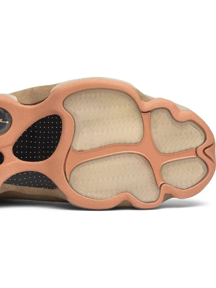 Кроссовки CLOT x Air Jordan 13 Retro Low NRG Terracotta — изображение 5 из 8, оранжевый