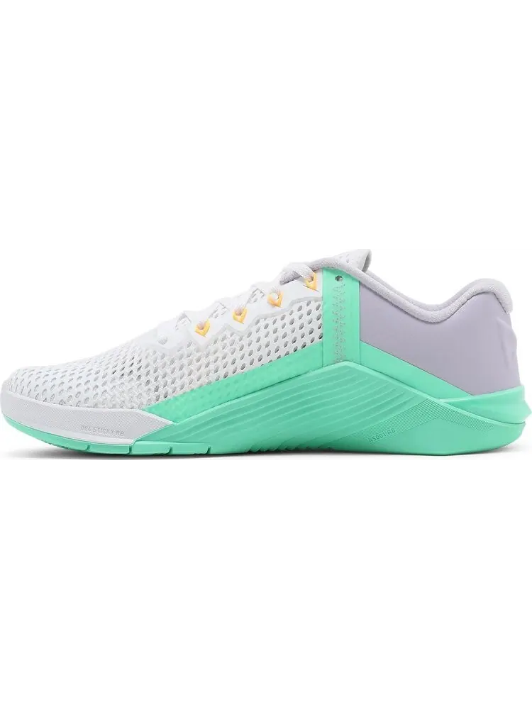 Кроссовки Nike Wmns Metcon 6 'White Infinite Lilac Green' — изображение 3 из 8, белый