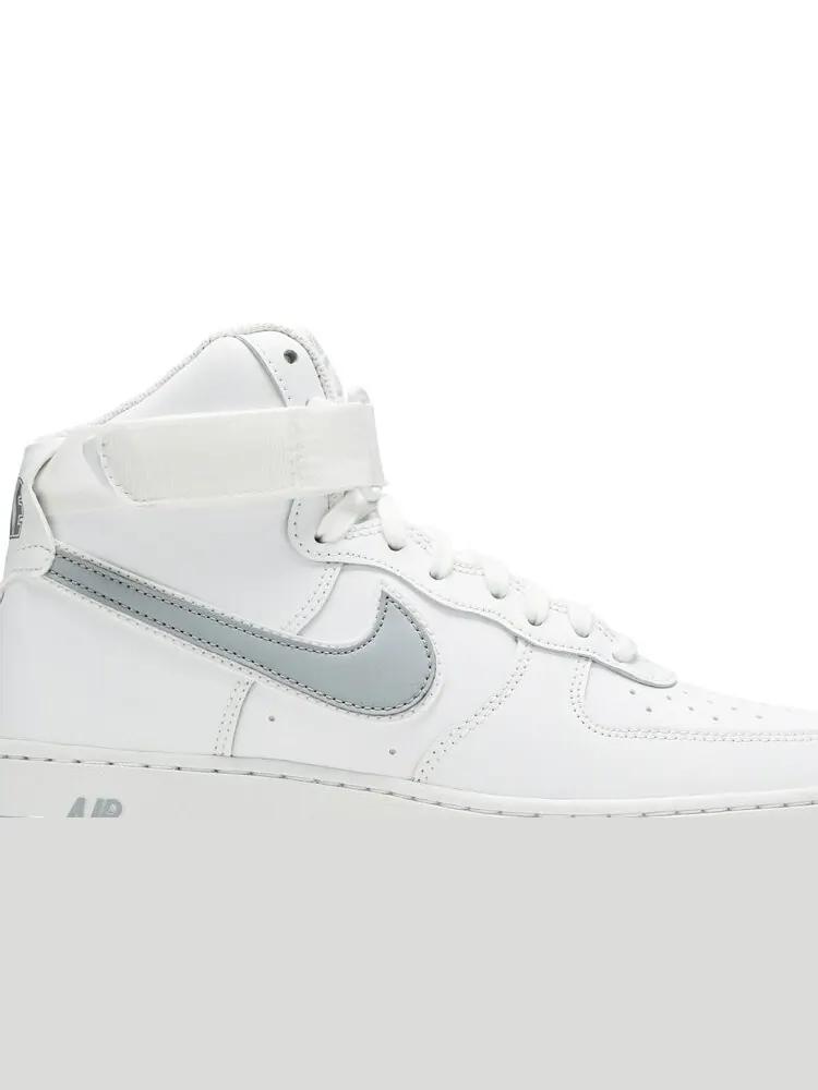 Кроссовки Nike Air Force 1 High '07 'White Wolf Grey' — изображение 2 из 4, белый