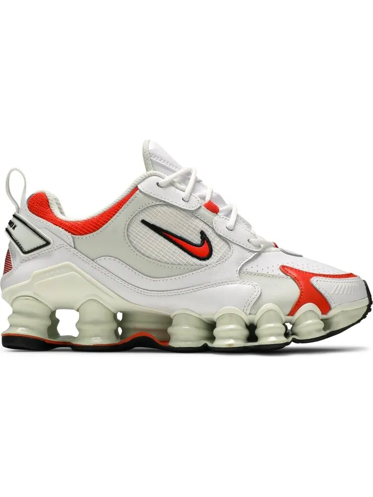 Кроссовки Nike Wmns Shox Nova 'White Team Orange' — изображение 1 из 8, белый