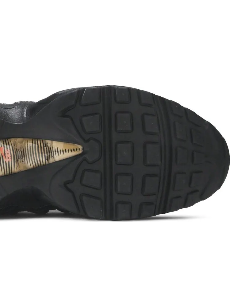 Кроссовки Nike Air Max 95 Essential 'Cosmic Clay' — изображение 5 из 8, загар