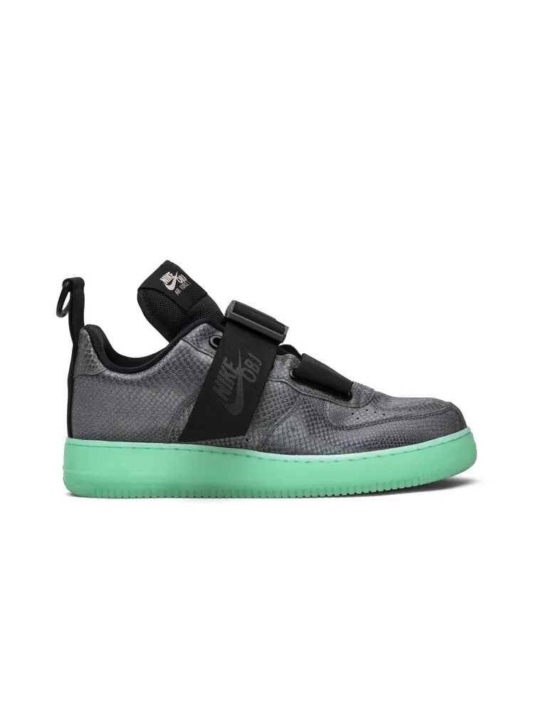 Кроссовки Nike Odell Beckham Jr. x Air Force 1 Utility 'Cool Grey' — изображение 1 из 4, серый