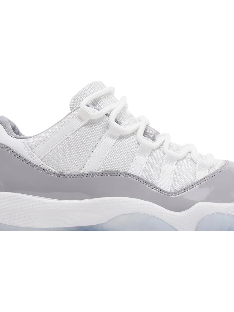 Кроссовки Air Jordan 11 Retro Low Cement Grey — изображение 2 из 10, серый
