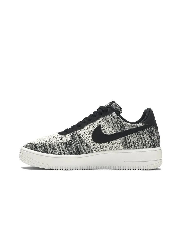 Кроссовки Nike Air Force 1 Flyknit Low 'Oreo' — изображение 3 из 4, черный