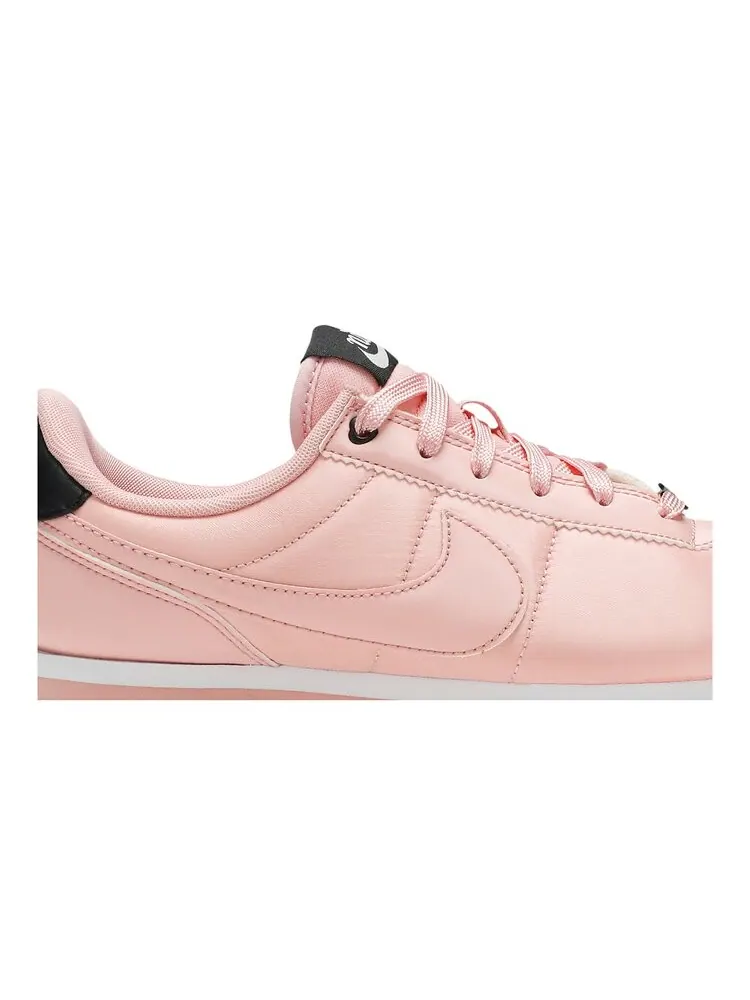 Кроссовки Nike Cortez Basic TXT GS 'Valentine's Day' — изображение 2 из 4, розовый