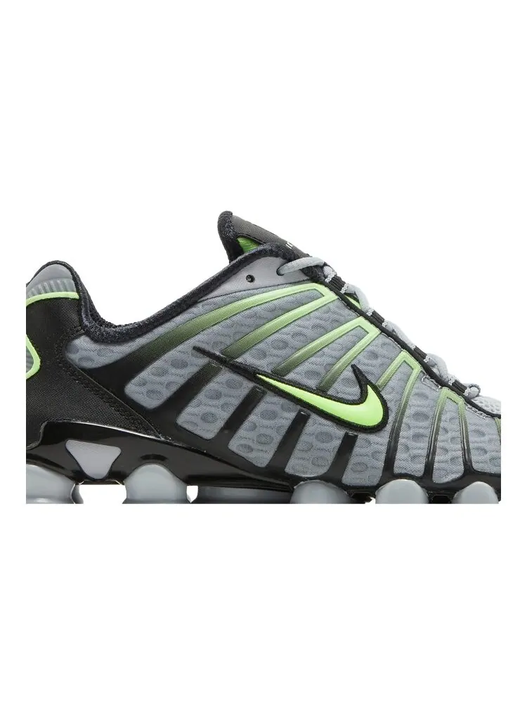 Кроссовки Nike Shox TL 'Wolf Grey Lime' — изображение 2 из 4, серый