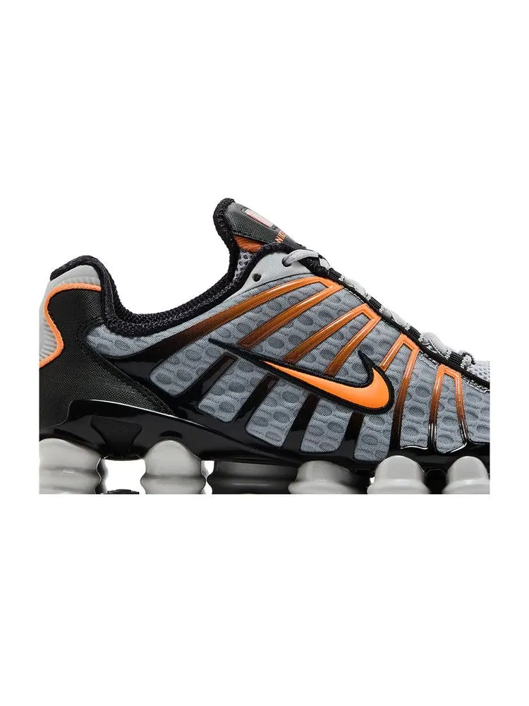 Кроссовки Nike Shox TL 'Light Smoke Bright Mandarin' — изображение 3 из 9
