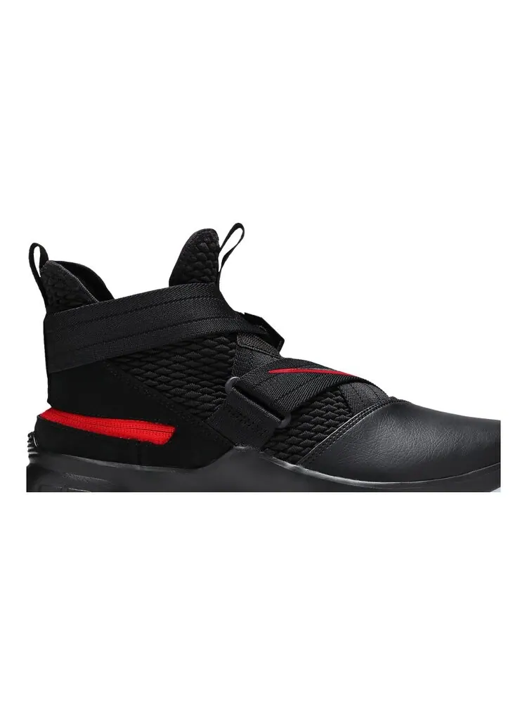 Кроссовки Nike LeBron Soldier 12 FlyEase — изображение 2 из 4, черный
