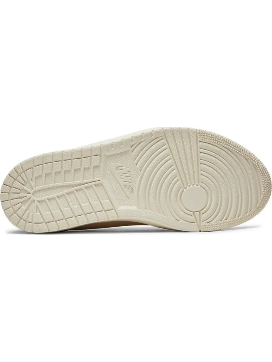 Кроссовки Nike Air Jordan Wmns 1 Low Slip-On 'Desert Ore' — изображение 4 из 4, бежевый