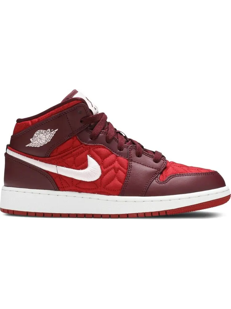 Кроссовки Air Jordan 1 Mid SE GS Red Quilted — изображение 1 из 8, красный