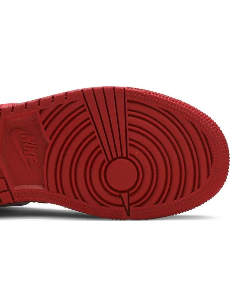 Кроссовки Air Jordan 1 Mid SE GS Red Quilted — изображение 5 из 8, красный