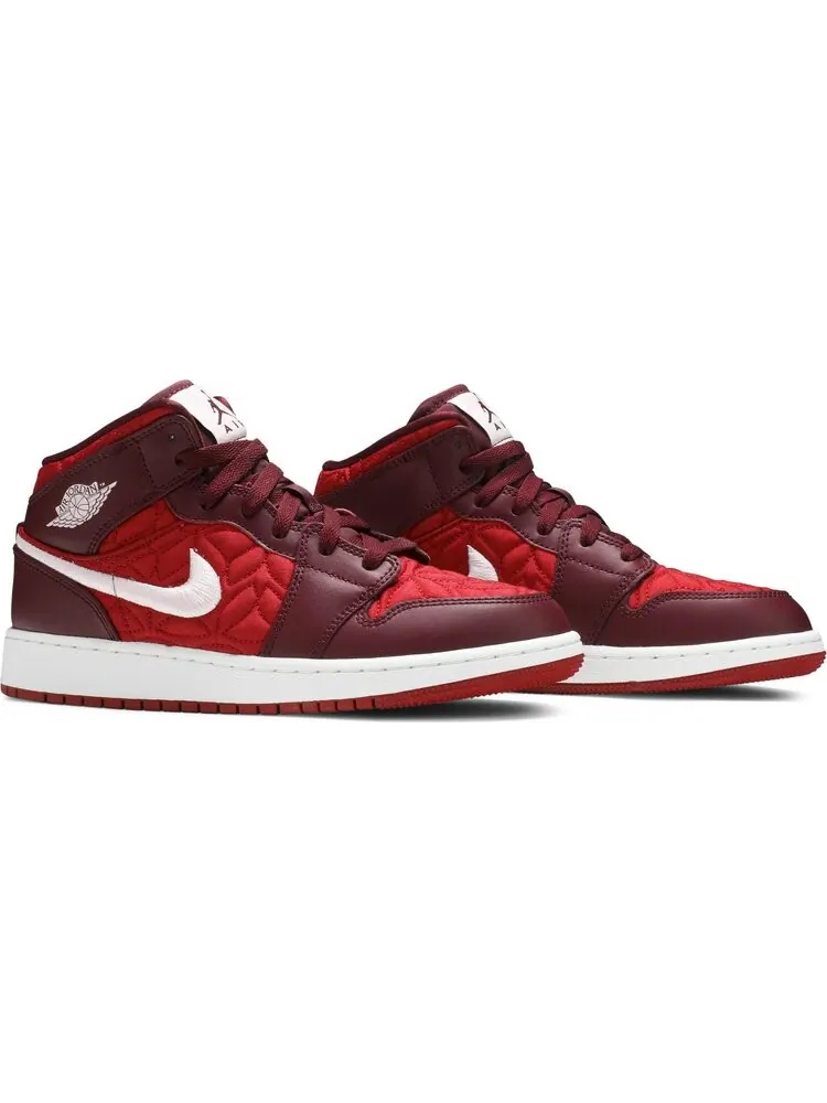 Кроссовки Air Jordan 1 Mid SE GS Red Quilted — изображение 8 из 8, красный