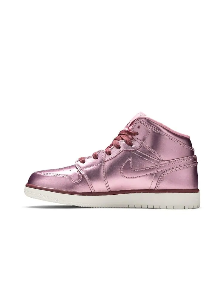 Кроссовки Air Jordan 1 Mid SE GS 'Pink Rose' — изображение 3 из 4, розовый
