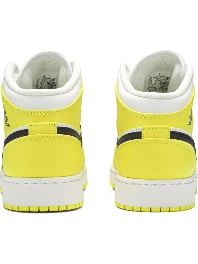 Кроссовки Air Jordan 1 Mid SE GS Rose Patch - Dynamic Yellow — изображение 6 из 8, желтый