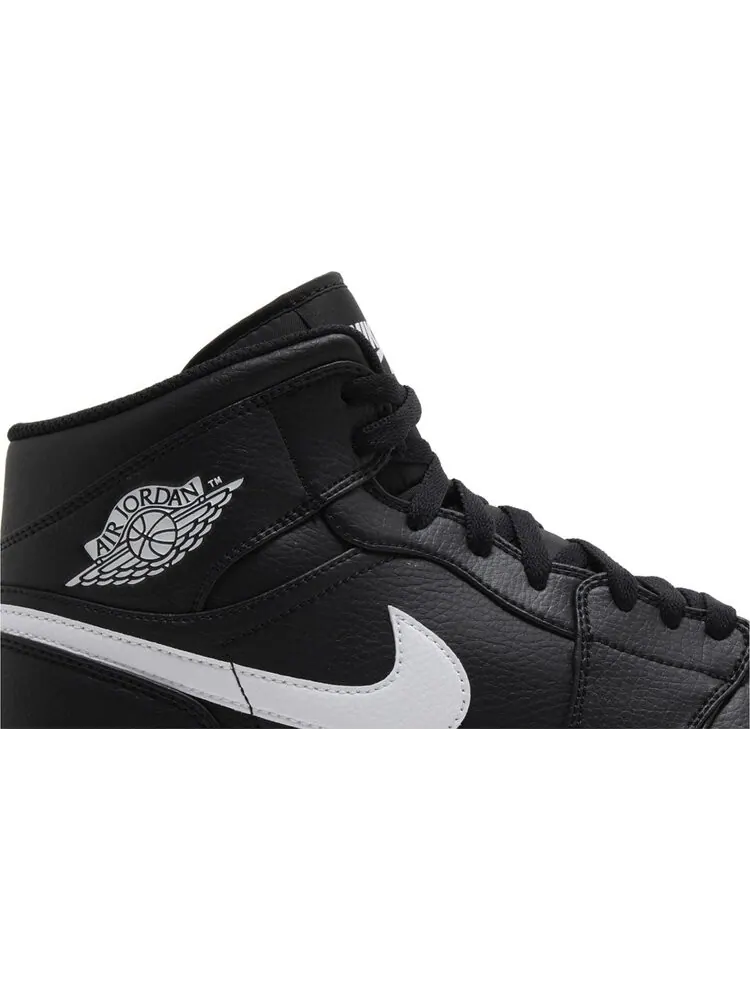 Кроссовки Air Jordan 1 Retro MCS 'Black White' — изображение 2 из 4, черный