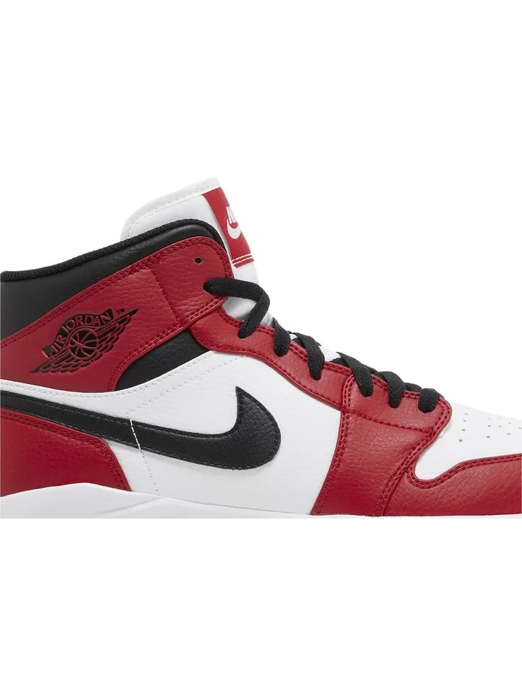 Кроссовки Air Jordan 1 Retro MCS 'Chicago' — изображение 2 из 4, красный