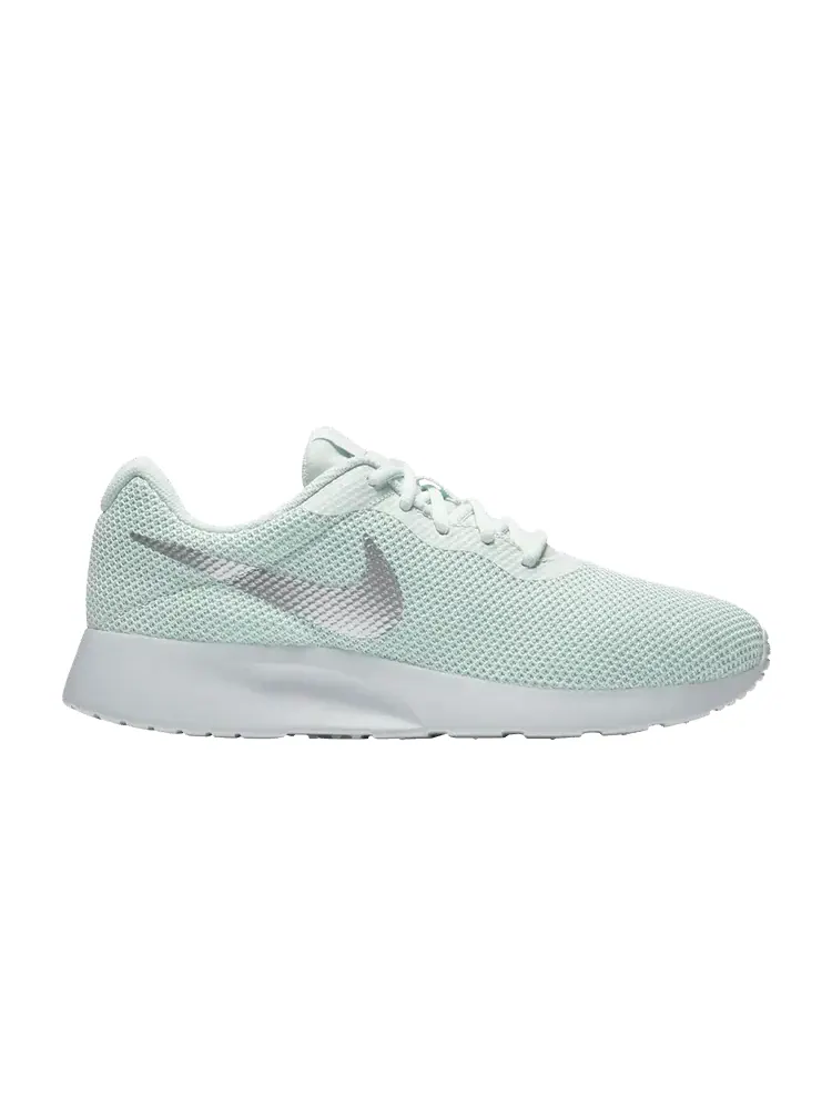 Кроссовки Nike Wmns Tanjun 'Igloo Metallic Platinum' — изображение 1 из 1, металлик платиновый