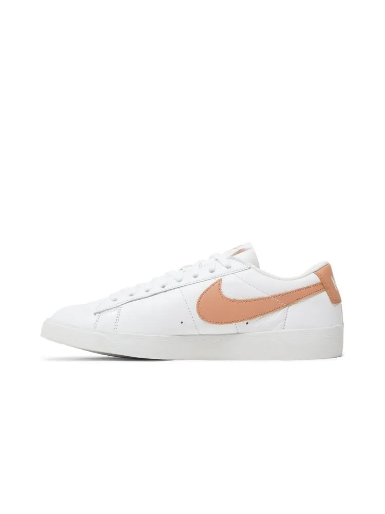 Кроссовки Nike Wmns Blazer Low LE — изображение 3 из 4, белый