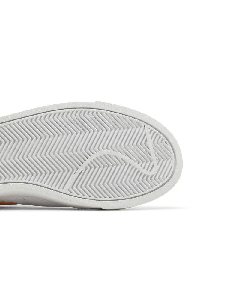 Кроссовки Nike Wmns Blazer Low LE 'White Fuel Orange' — изображение 6 из 9, белый/оранжевый/белый