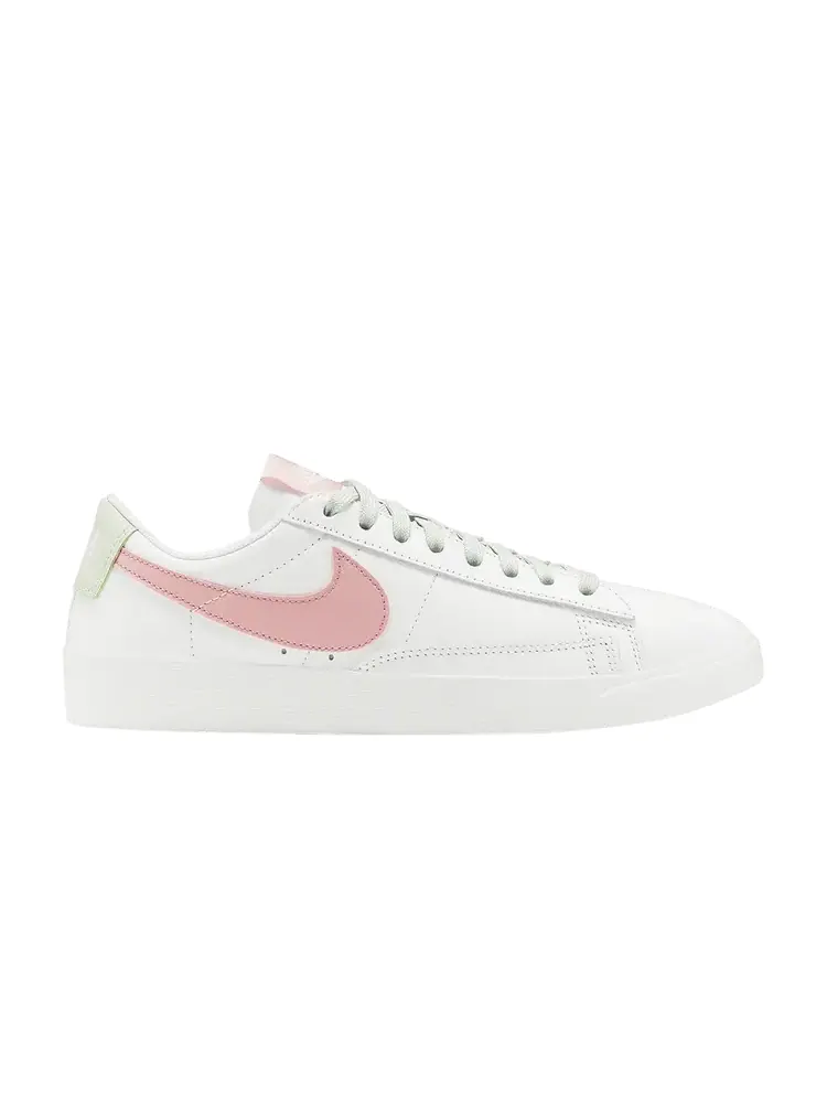 Кроссовки Nike Wmns Blazer Low LE 'White Bleached Coral' — изображение 1 из 1, белый