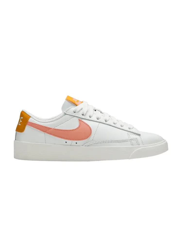 Кроссовки Nike Wmns Blazer Low 'Pink Quartz' — изображение 1 из 9, белый/розовый