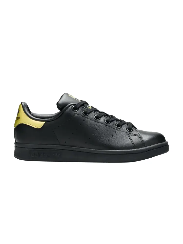 Кроссовки adidas Stan Smith 'Black Gold' — изображение 1 из 9, черный/золотистый