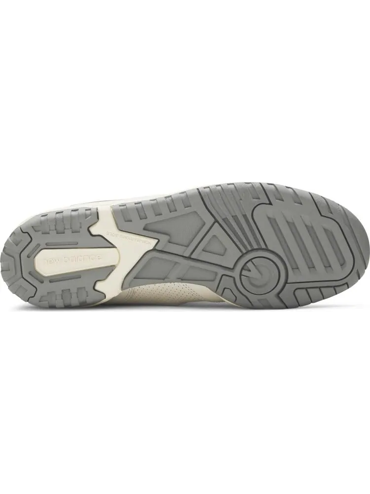 Кроссовки New Balance Aimé Leon Dore x 550 'Silver' — изображение 4 из 8, серый
