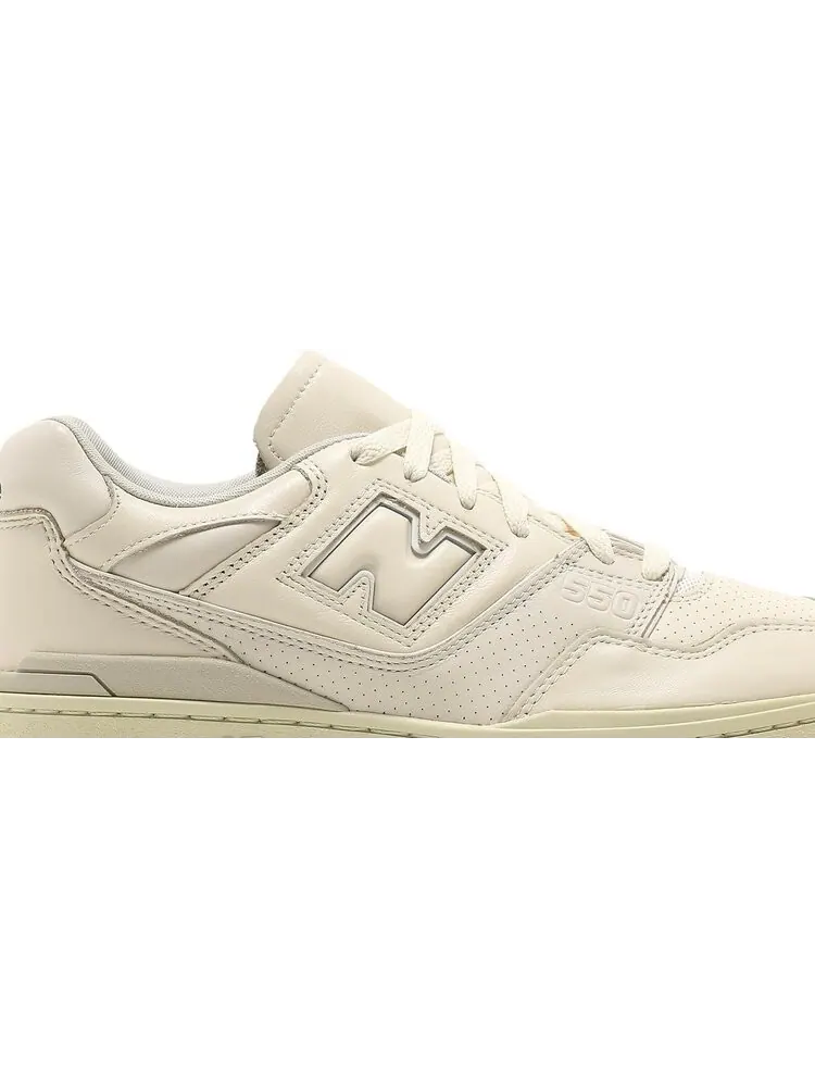 Кроссовки New Balance AURALEE x 550 'Ecru' — изображение 2 из 8, белый