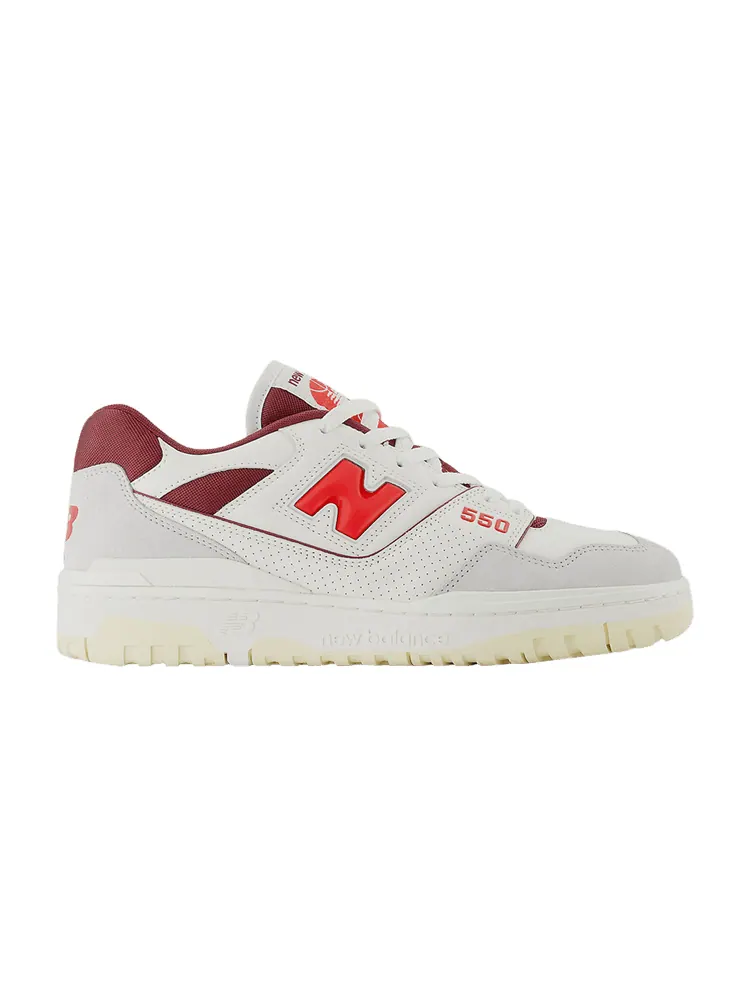 Кроссовки New Balance 550 'Sea Salt Grey True Red' — изображение 1 из 1, красный
