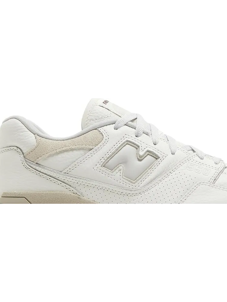 Кроссовки New Balance 550 'Lunar New Year - Sea Salt' — изображение 2 из 8, белый