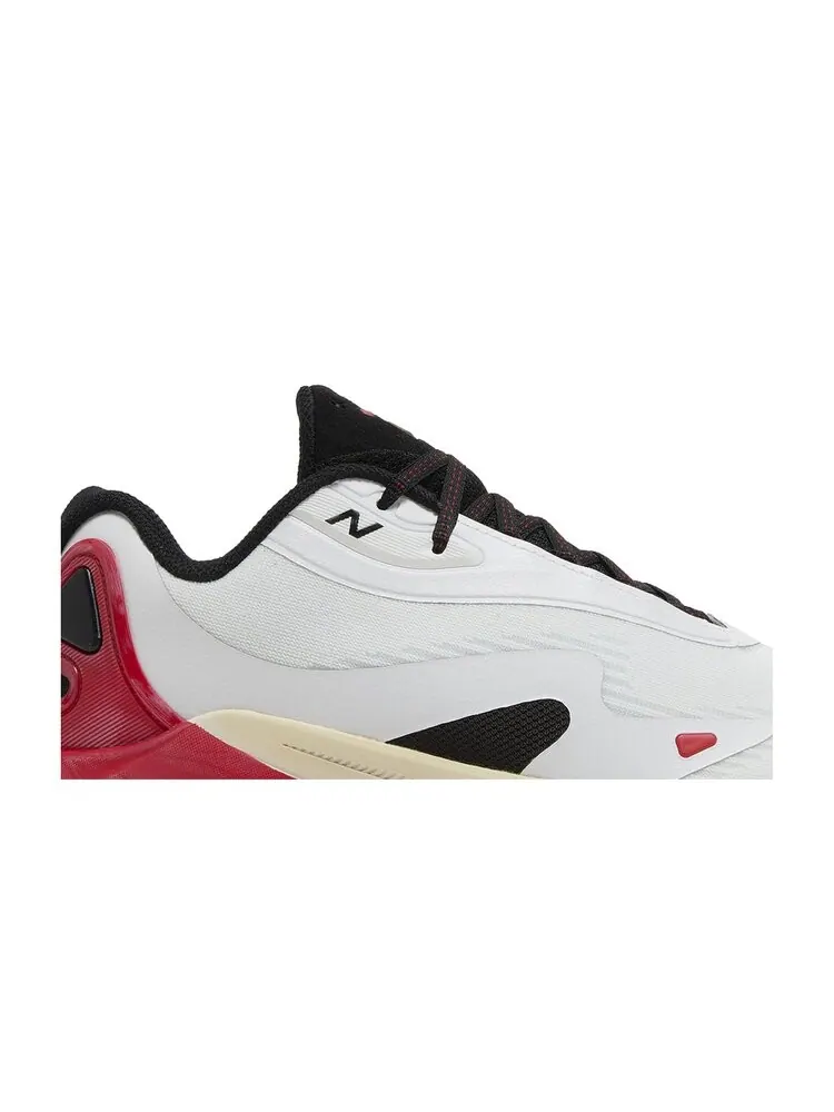 Кроссовки New Balance KAWHI 4 — изображение 2 из 4, белый