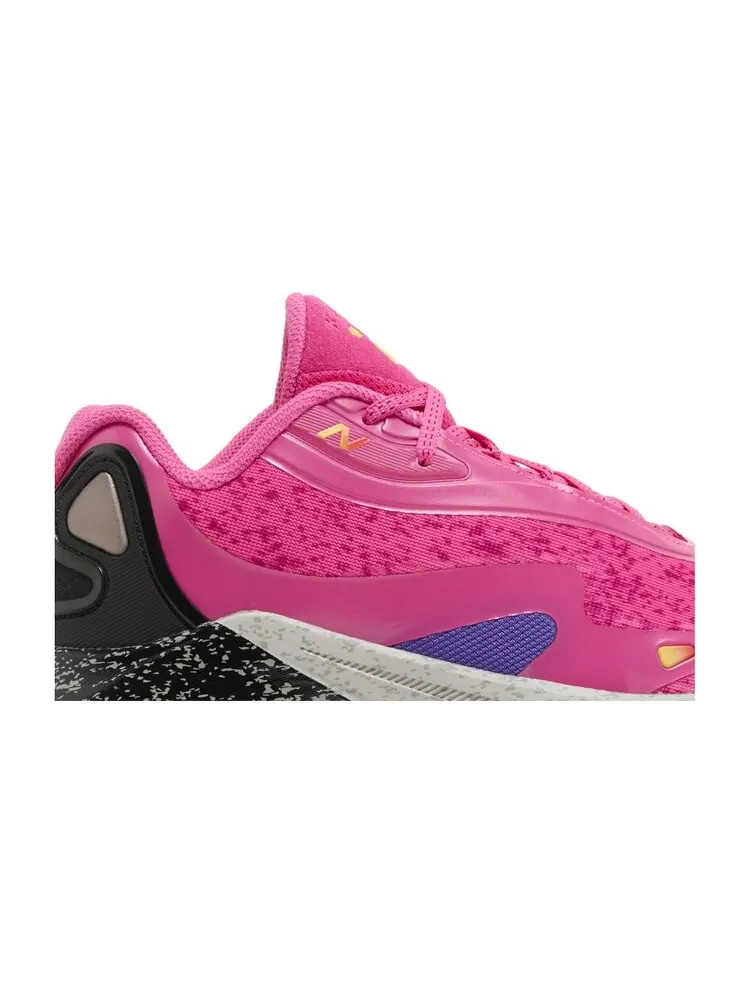 Кроссовки New Balance KAWHI 4 — изображение 2 из 4, розовый