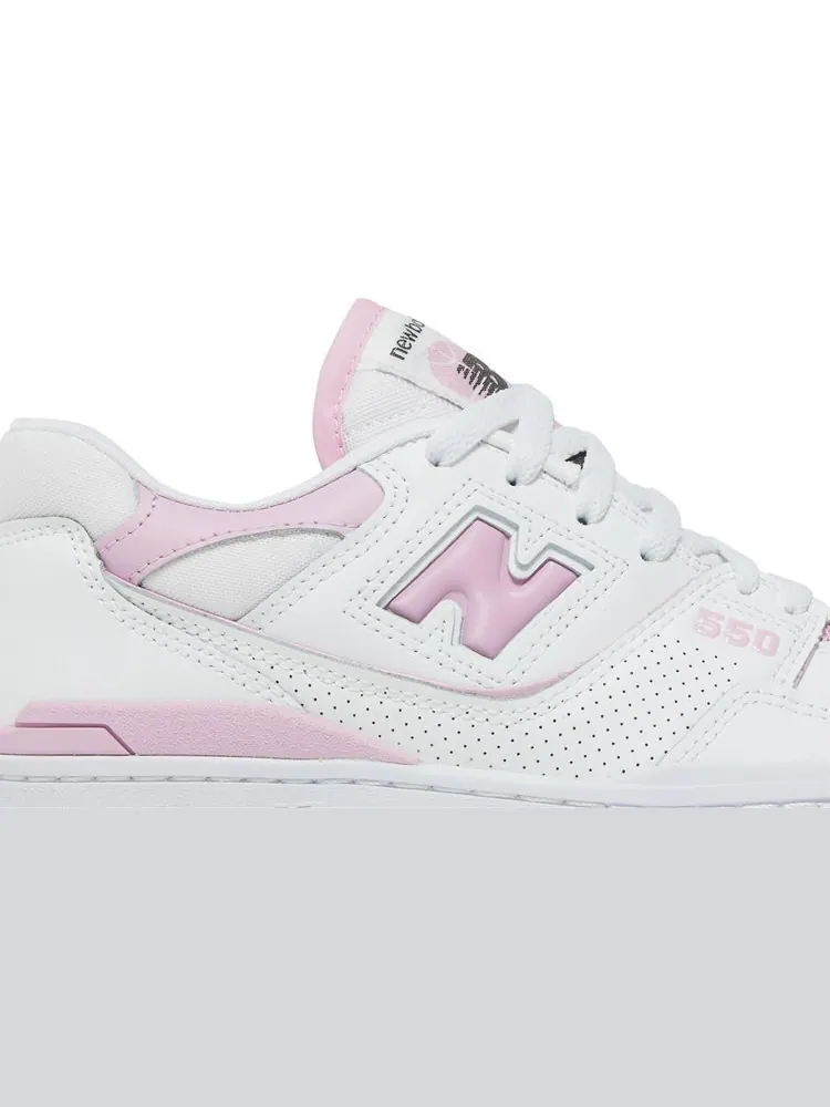 Кроссовки New Balance Wmns 550 'White Bubblegum Pink' — изображение 2 из 8, белый