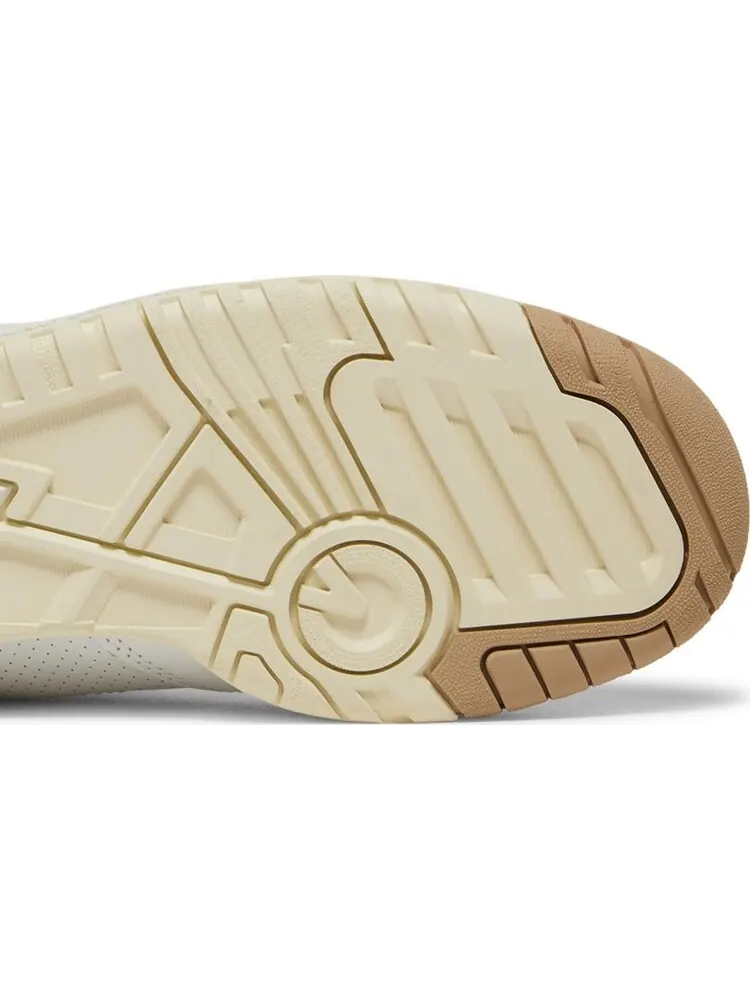 Кроссовки New Balance Wmns 550 'White Tan' — изображение 5 из 8, белый