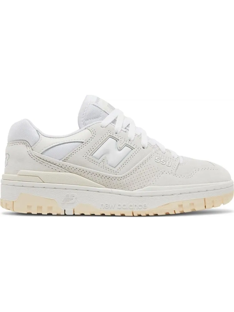 Кроссовки New Balance Wmns 550 'Sea Salt Macadamia Nut' — изображение 1 из 8, белый